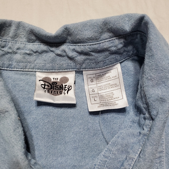 Disney button down - Picture 3 of 3